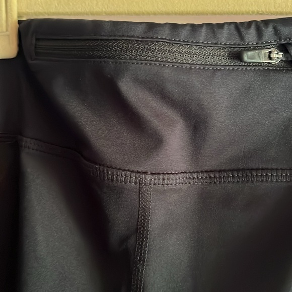 Nike Dri-Fit Yoga Pants women’s size small - Picture 3 of 8